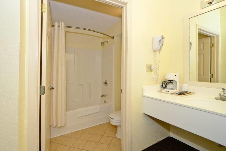 Manchester Heritage Inn&Suites Eksteriør billede